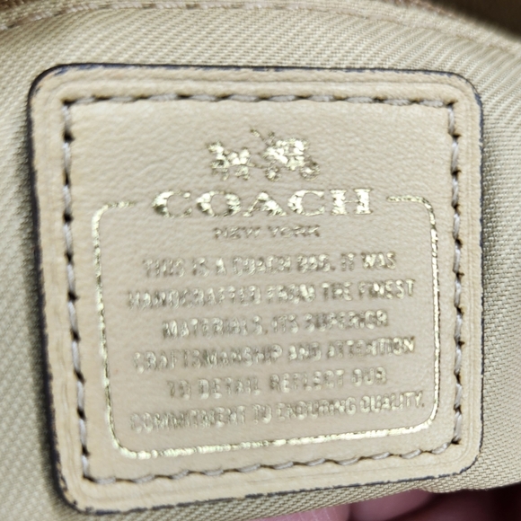 Coach Swagger TAN - Picture 10 of 10